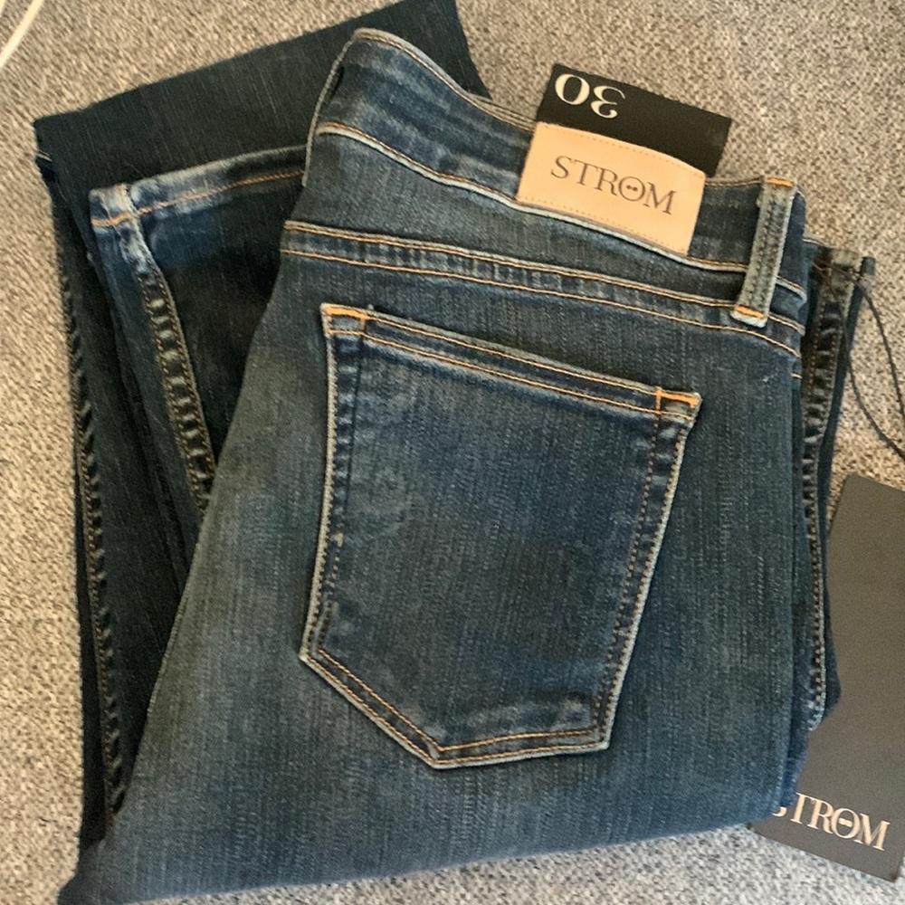 Strom Tower High Rise Flare Distressed Jeans size 30 NWT